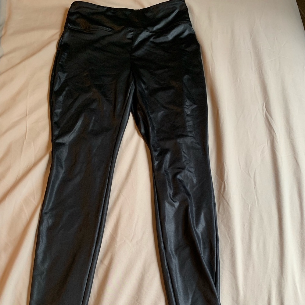 Faux leather leggings